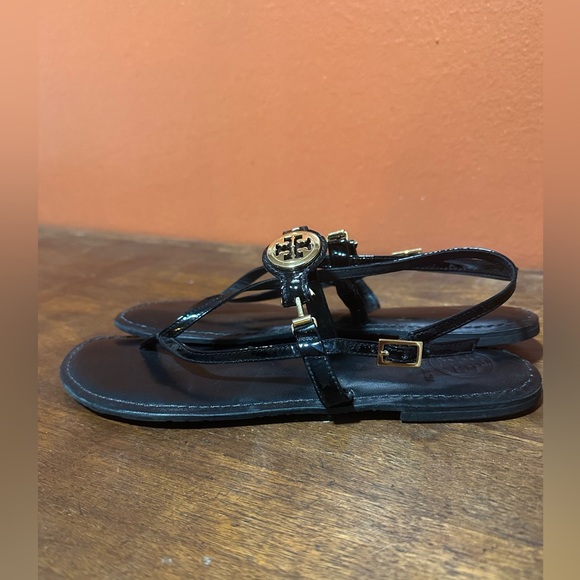 Tory Burch Ali Thong Sandal, Black patent leather, Women’s size 8.5M - Picture 3 of 8